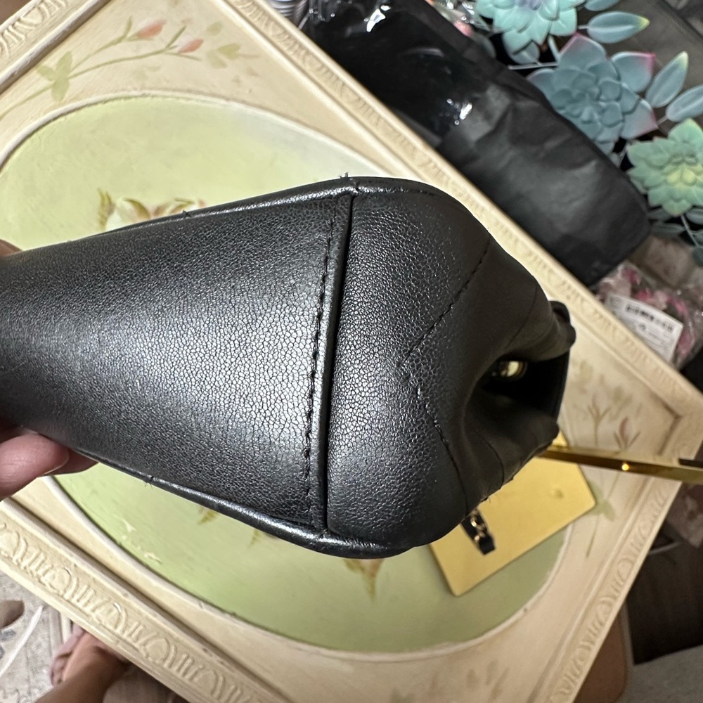 Chanel Chevron Envelope Flap Bag – Black Lambskin – Gold Hardware - Picture 13 of 14